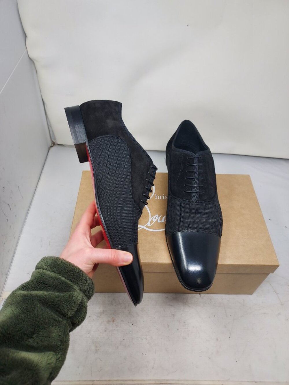 Christian Louboutin Greggo Mens Black Cap Toe Oxford Shoe
